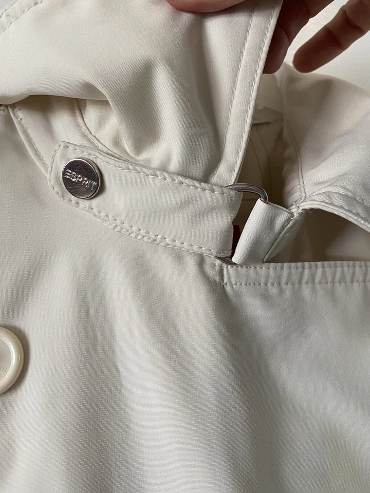 Gabardina Esprit blanca abotonada con cinturón talla M Foto 3 de 4