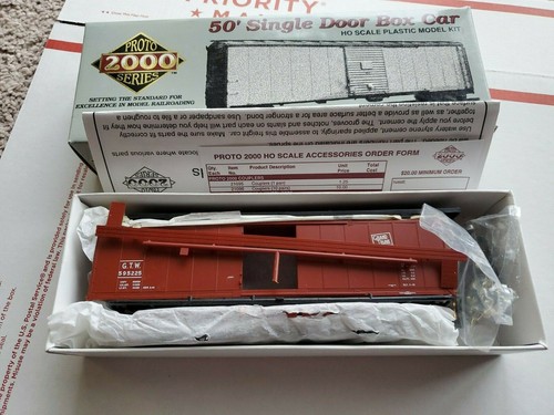 HO SCALE PROTO 2000 SERIES ITEM#21785 50’ SINGLE DOOR BOX CAR KIT ROAD#595225 | Zustand: New
