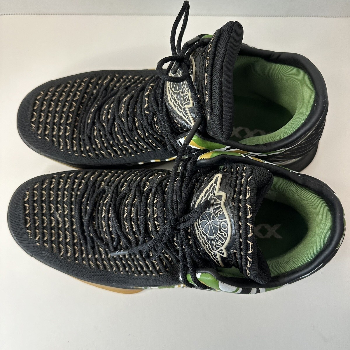 air Jordan 11 シューズ 黒/金 Nike Air Jordan XXXII Low AH-3347-021 Black/Metallic/Gold/White