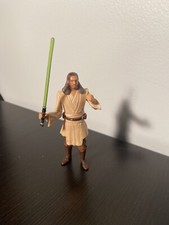 Comm Tech Star Wars Episode 1 Qui-Gon Jinn. With Lightsaber incomplete 1998