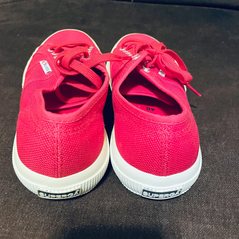 NUEVAS Zapatillas bajas Superga Star para mujer talla 9 EE. UU. 40 EUR rojas algunas decoloraciones UV Foto 4 de 4
