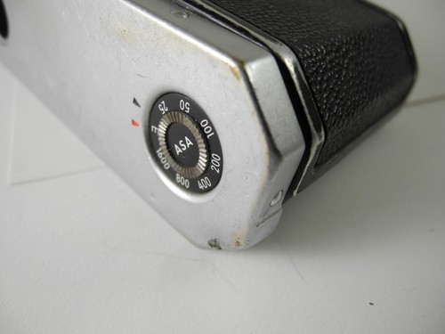 NIKON F REPLACEMENT BACK DOOR 1600 asa BEAT UP BUT WORKS PERFECTLY - Picture 2 of 9