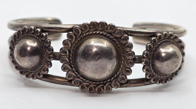 Old Rare Fred Harvey Tourist Era Sterling Silver Hand Tooled Navajo Cuff Bracele