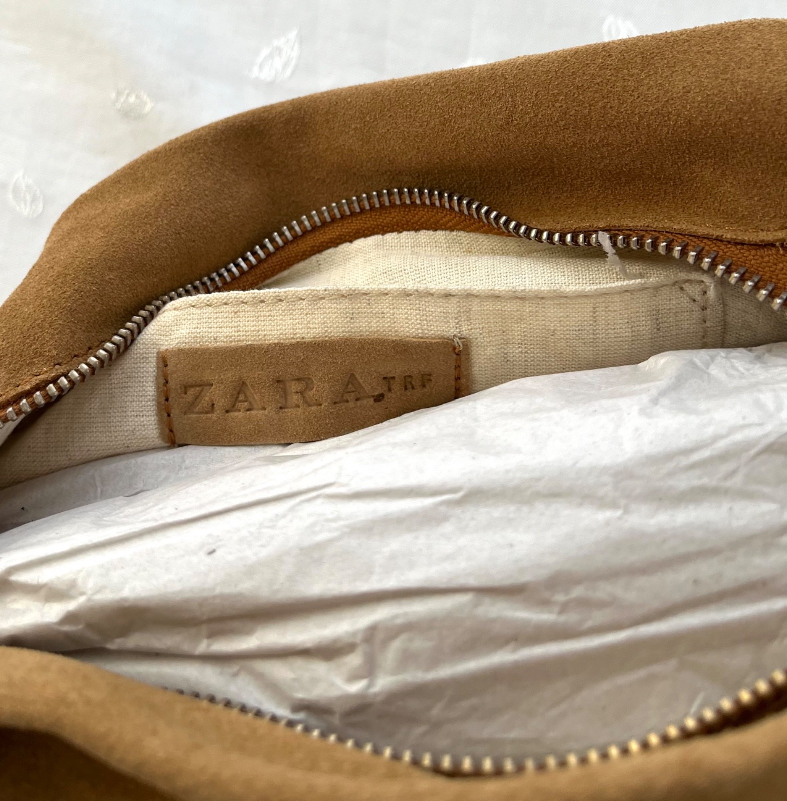 NWT ZARA 100% Leather  Suede Bag in Brown Camel Size 9" (W) x 6.5" (H) x 3" (D) thumbnail 8