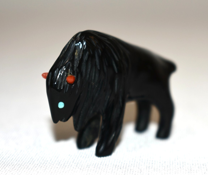 Zuni Fetish Carved Black Stone Bison Buffalo 8.3g Native American Animal Inlaid