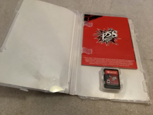 PERSONA 5 STRIKERS NINTENDO SWITCH GAME TESTED WORKS CRACKED CASE - Picture 3 of 6