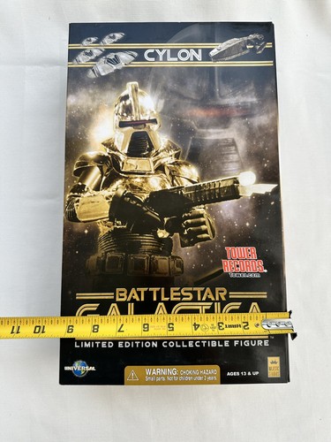 BATTLESTAR GALACTICA Cylon Centurion GOLD Tower Records Exclusive SEALED - Picture 4 of 17
