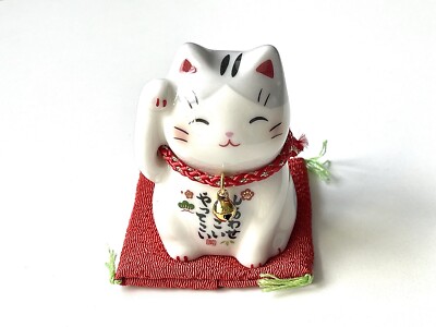 Japan Marke Yakushigama Keramik Meneki Glückskatze (graue Ohren) Ornament薬師窯黑耳招財貓