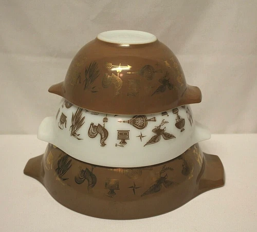 Pyrex EARLY COLONIAL EAGLE AMERICAN Set of 3 Cinderella Nesting Mixing Bowls