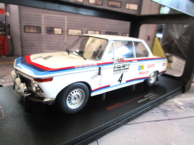 BMW 2002 tii Rallye  RAC GB WM Lombard 1973 #4 Waldegard  Thorzeliu IXO NEU 1:18