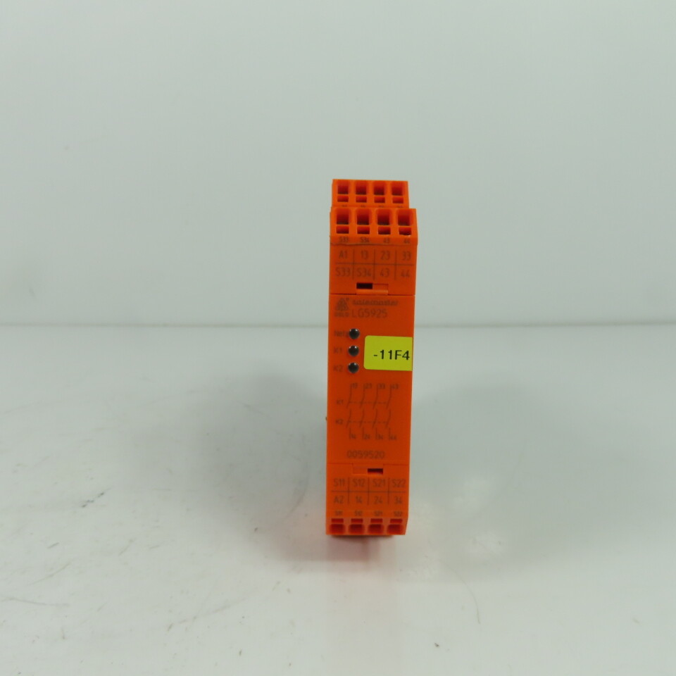 E Dold & Sohne KG LG5925 Safemaster Emergency Stop Relay Module 230VAC 3A