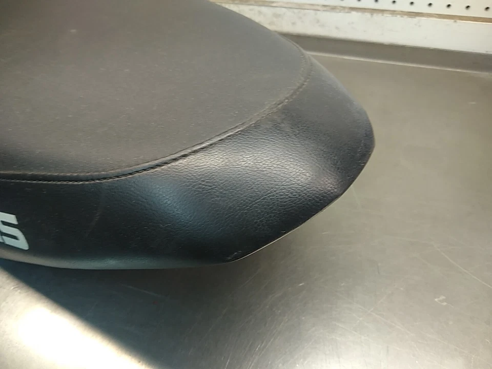 Polaris Rush / Switchback Pro-R 2014 Seat 25032103 - Image 4 of 4