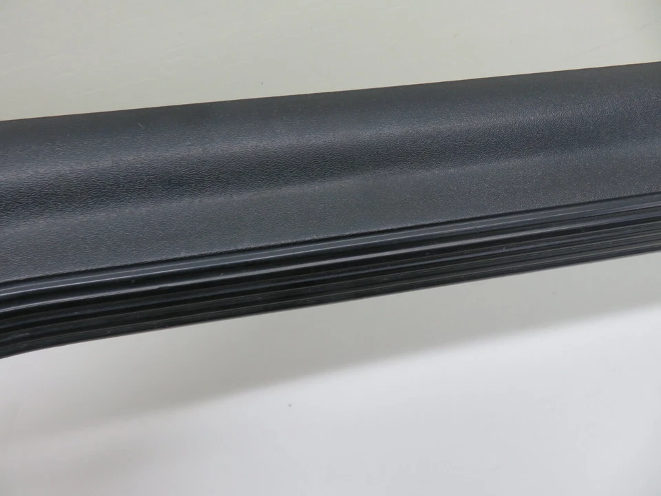 BMW E36 3 SERIES NS PASSENGER SIDE KICK PANEL 1977818 SILL TRIM 1991-1998 - Image 3 of 4