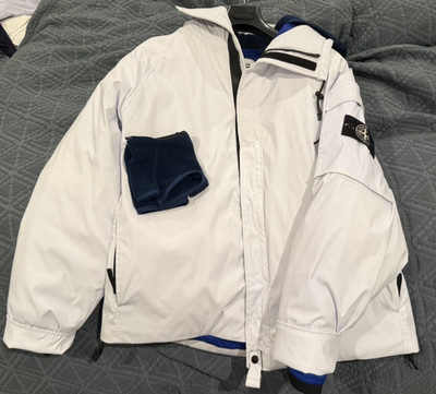 Stone Island Ice Jacket Thermosensitive XL Blue Excellent Condition Winter 2025