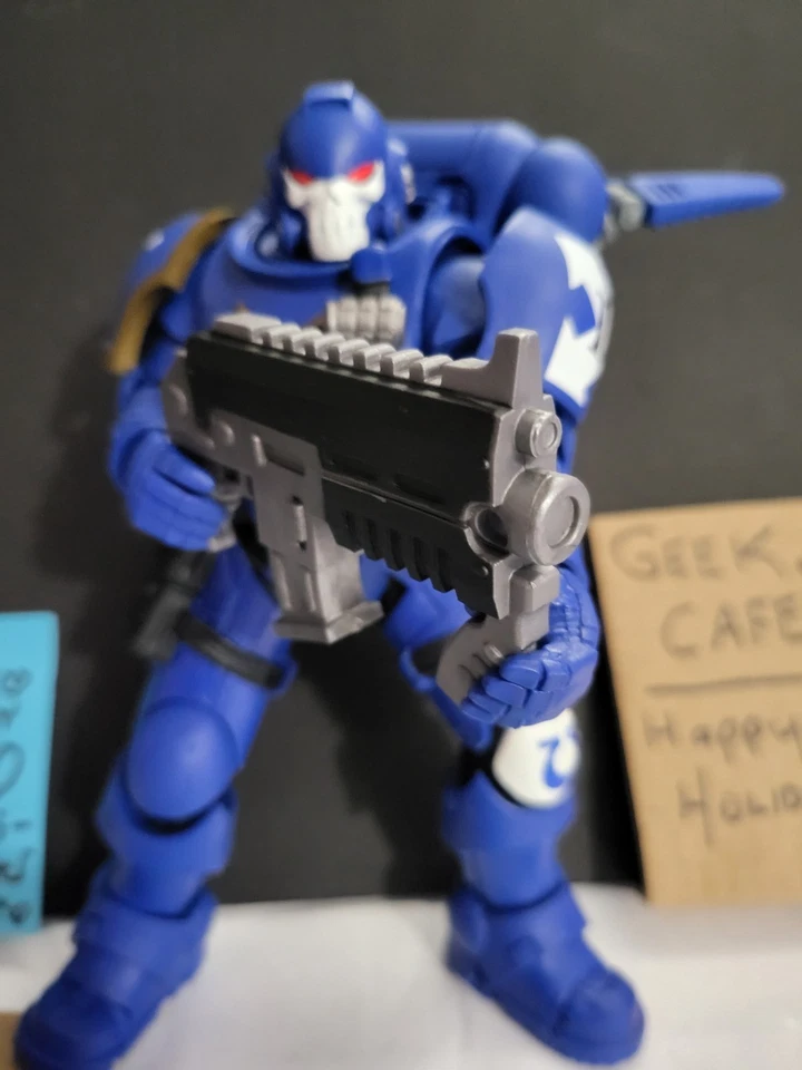 Warhammer 40k 7" Ultra Marine Primaris Assault Intercessor Carbine Bolt U19-26 - Image 2 of 4