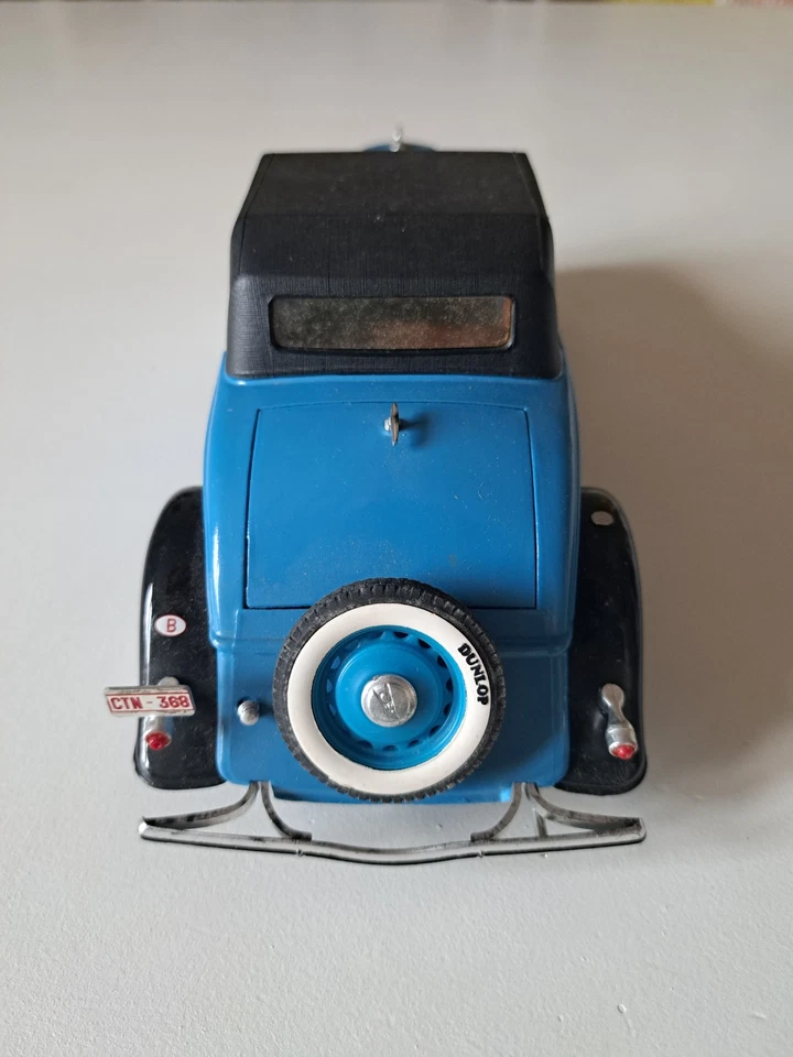Modellino Solido 1:19 Ford V8 Roadster 1934 - Immagine 4 di 4