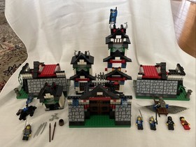 Lego Castle: Ninja 6093 Flying Ninja's Fortress with Instructions and Box