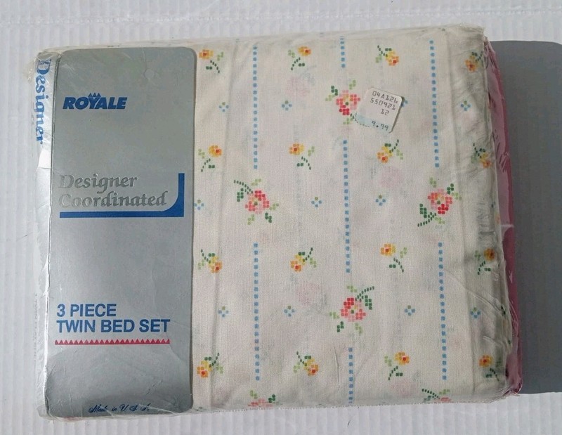 Vintage 80s Royale Designer Coordinated 3 Piece Twin Sheet Set Pixel Floral 