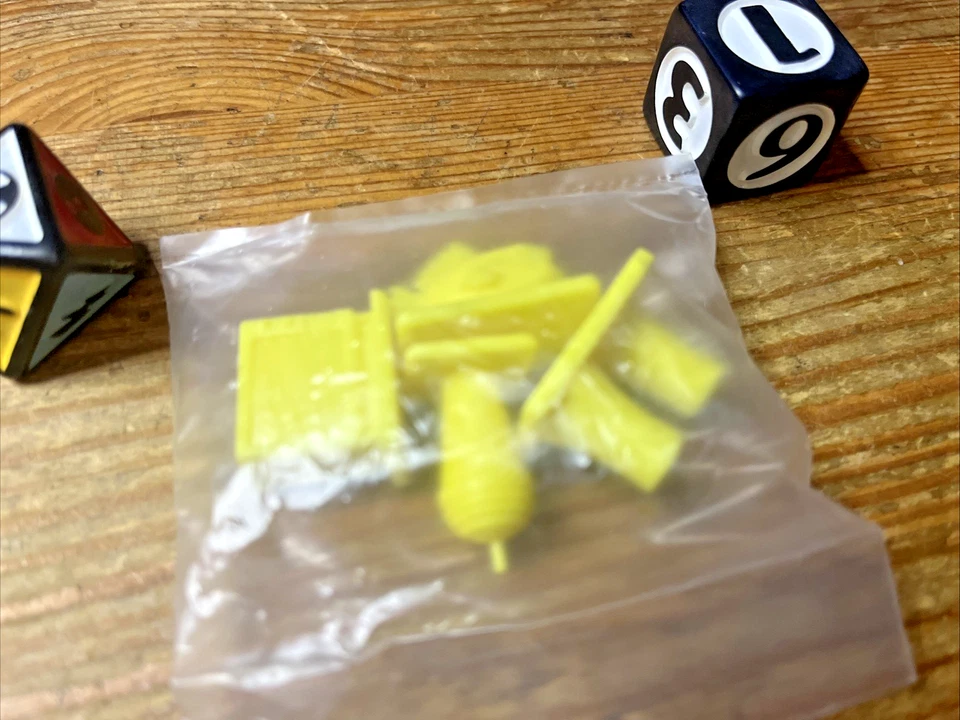 The Simpsons Replacement Tokens Dice Set Factory Sealed Mover Pawns Plastic - Image 3 of 4