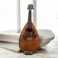 Vintage MASAKICHI SUZUKI Mandolin with pick