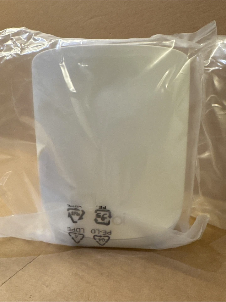 NETGEAR Orbi RBR760 Router WiFi 6 Tri-Band Mesh System & RBS760 Satellite - New - Image 3 of 4