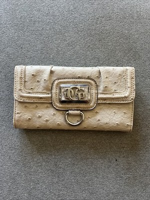 GUESS Women's Clutch Beige Trifold Wallet