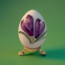 Egg Statue Figure on Stand Goebel W Germany 1983 Annual Egg Flower Purple Iris