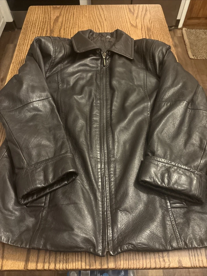 Jaqueta de Couro Masculina J Ferrar Tamanho G Silenciosa Luxo Vintage - Imagem 2 de 4