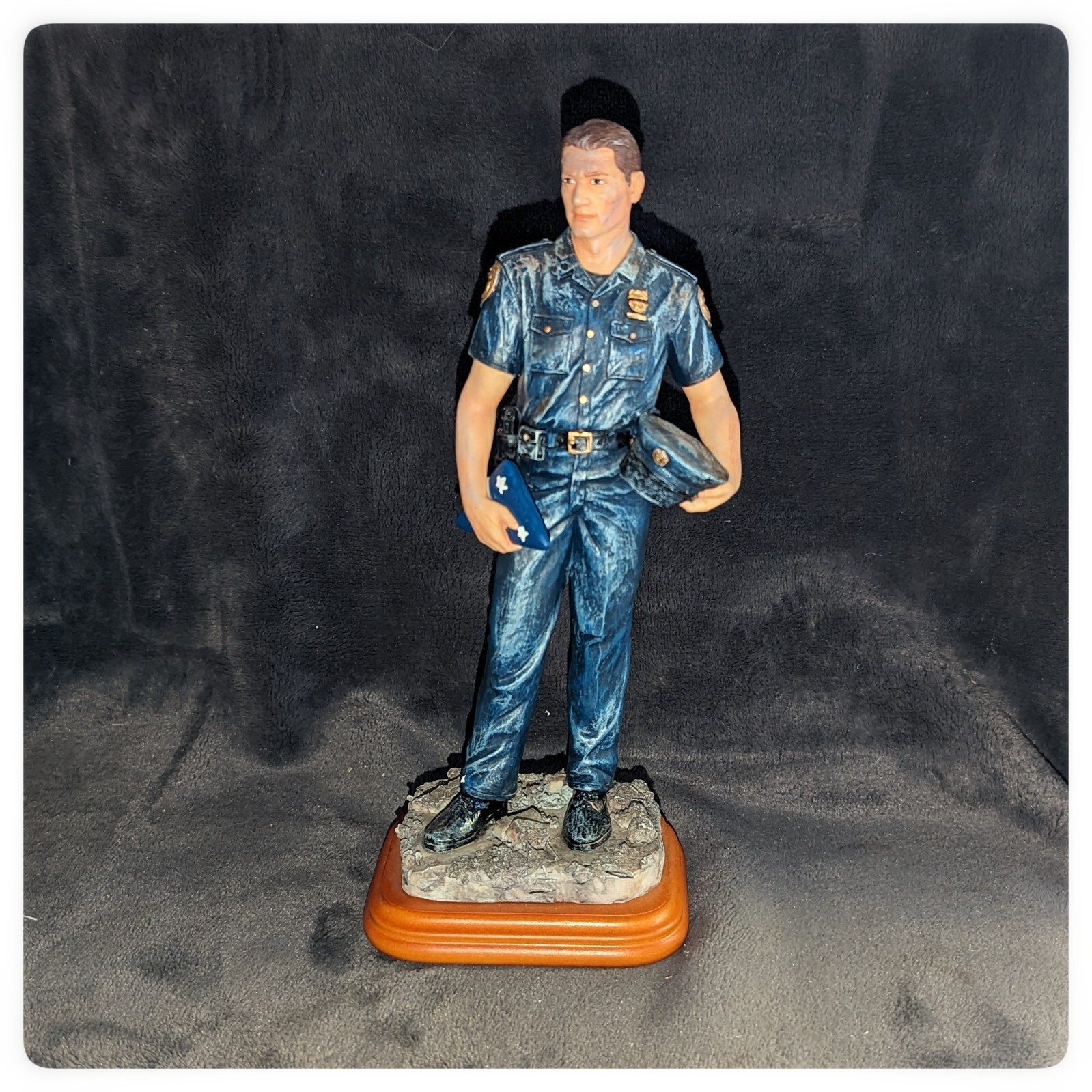 2001 Van Mark Blue Hats of Bravery Piece WTC 9/11/01