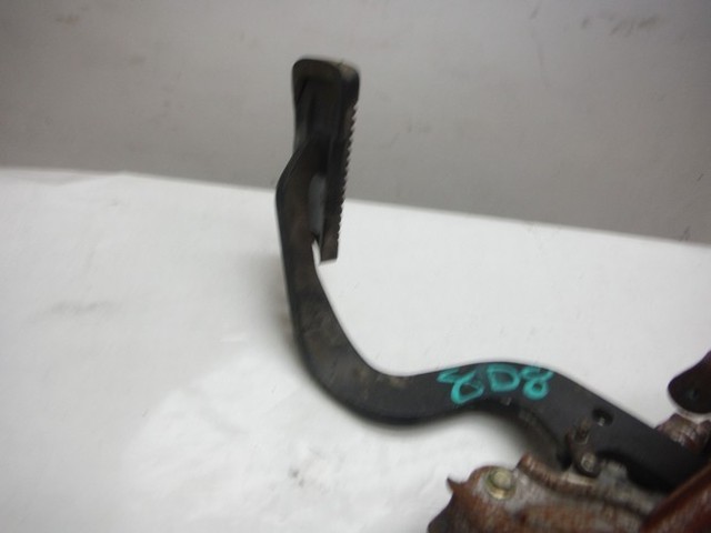 2000 TOYOTA TUNDRA V6 A/T BRAKE PEDAL ASSEMBLY OEM | eBay