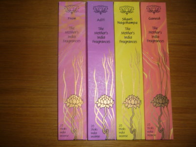 THE MOTHER'S INDIA RÄUCHERSTÄBCHEN 4 PACKUNGEN 20 Stäbchen in voller Größe pro Box AUSWAHL C
