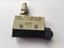 1PC New Omron Limit Switch ZC-Q2255  *TT