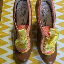 Poetic Licence Tan and Yellow Lace-Up Heels Size 7.5