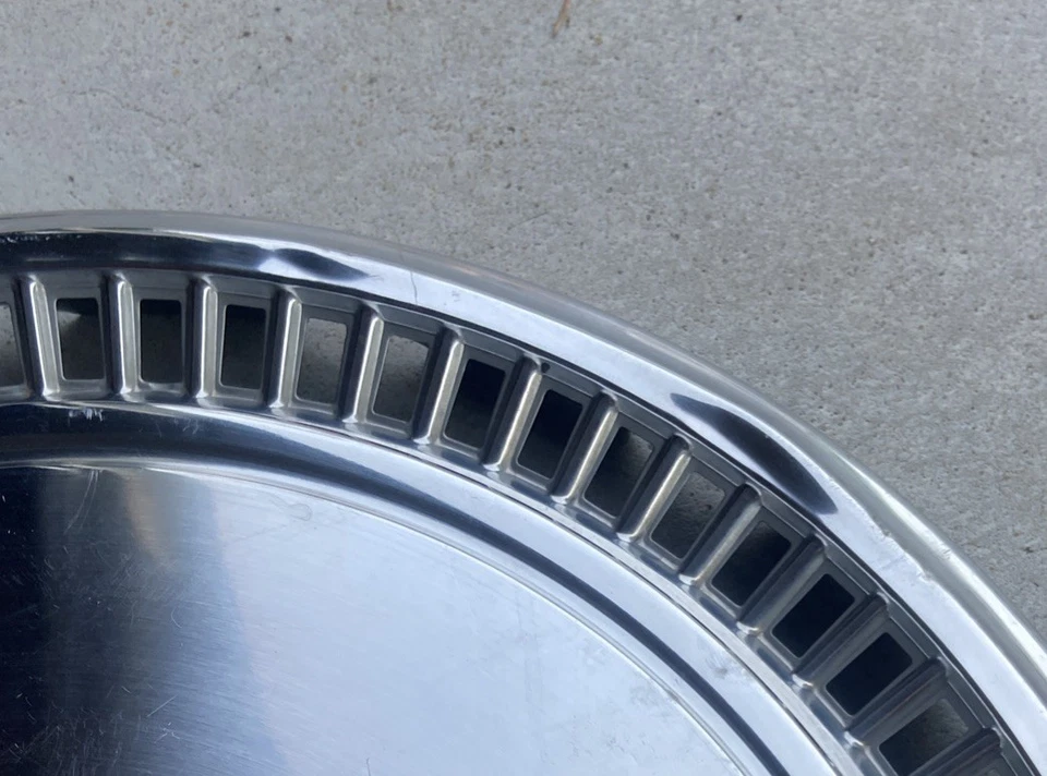 2 tapacubos Chrysler Corporation 1980-89 Cordoba Lebaron Newport camionetas y furgonetas 15" Foto 4 de 4