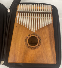 Asmuse Kalimba 17 keys Brown Wooden 7.25” x 5.25” in Carrying Case