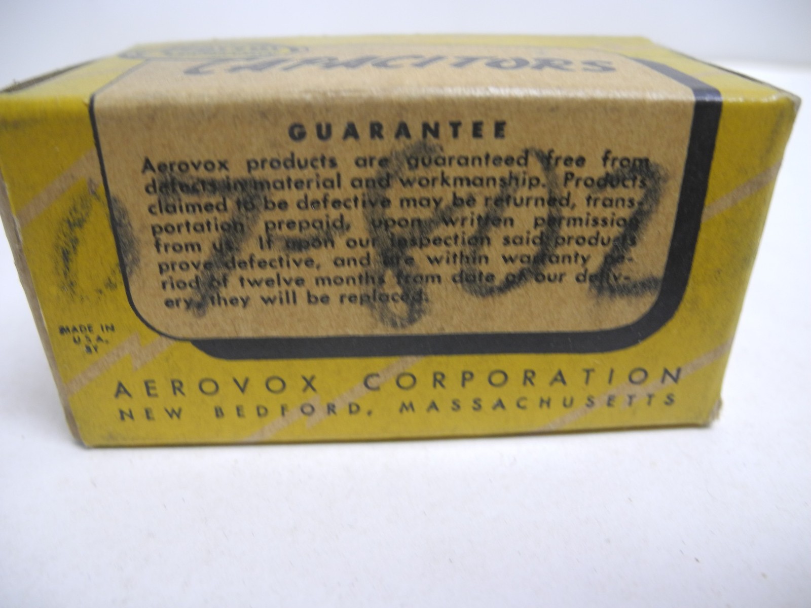 Aerovox Capacitor 2089M .05 MFD 2000 V with Box New Old Stock