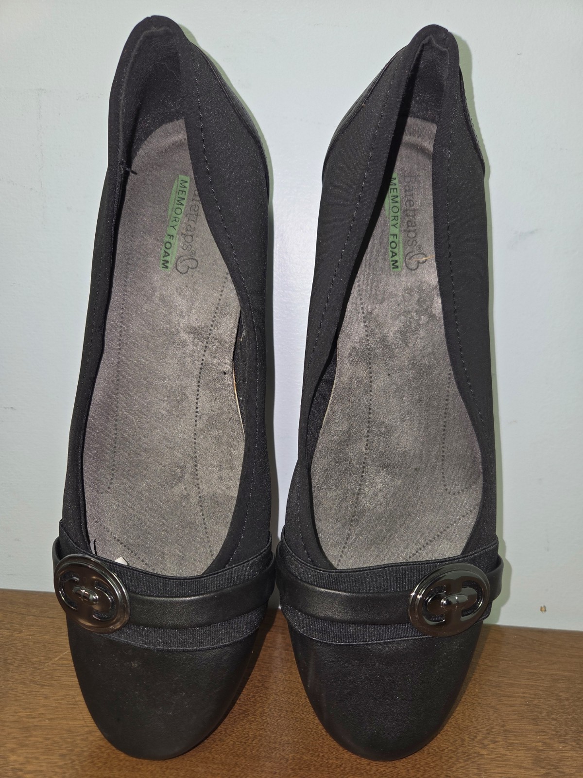 Bare Traps Miana Ballet Flats Size 10 Black Memory Foam Buckle