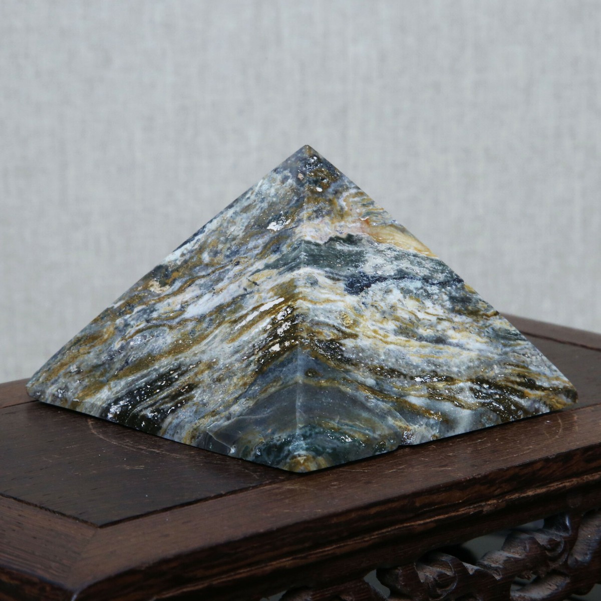 B4967-327g Natural Ocean Jasper Pyramid Quartz Healing Madagascar