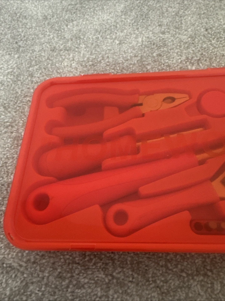 Набор инструментов Virgil Abloh IKEA Off White «ДОМАШНЯЯ РАБОТА» 🔨 - Изображение 2 из 4