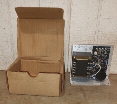   POWER ONE INTERNATIONAL SERIES CUSTOM RECTIFIER 24V UNUSED HC24-2.4-A