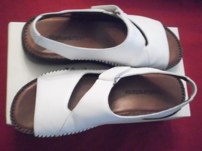 naturalizer white wedge sandals