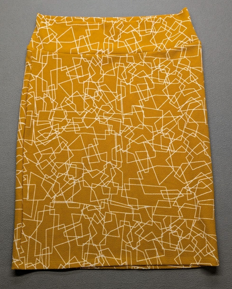 Lularoe Straight Fit Cassie Dark Yellow & White Skirt 2XL Fit Sz 22-24