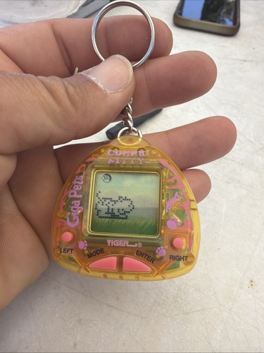 Giga Pet 1997 Compu Kitty Virtual Pets, Pre-Owned, TESTED-WORING! 🔥