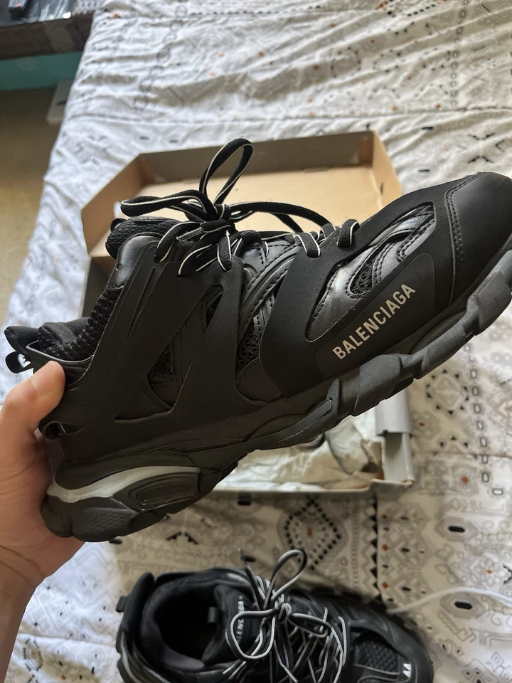 balenciaga track runners led Foto 4 de 4