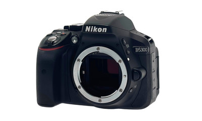 Nikon D5300 24,2MP DSLR Digitalkamera Body schwarz MwSt. *TOP/hervorragend* #A