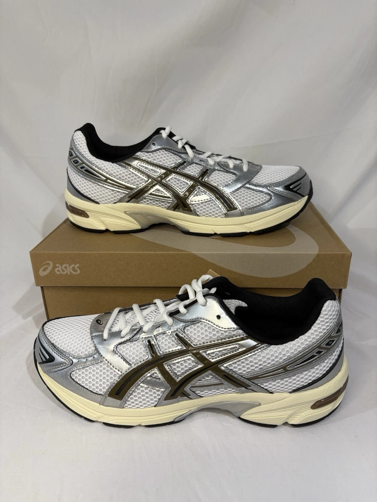 ASICS GEL 1130 White Clay Canyon 1201A256 113 Uomo Taglia 11 NUOVO
