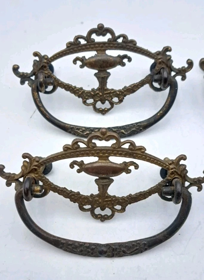 Lote 4 tiradores de fianza caída cajón herrajes tocador armario asas ornamentado victoriano Foto 4 de 4