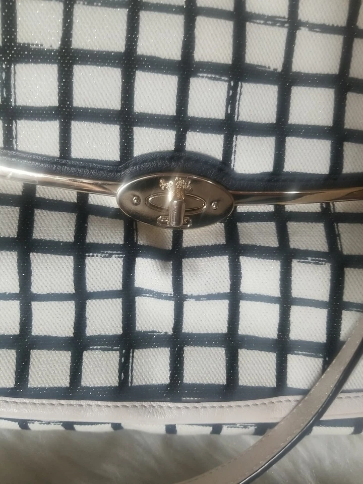 Bolso Coach Blanco Brillante 28082 Madeline ¡En muy buena condición! Foto 4 de 4