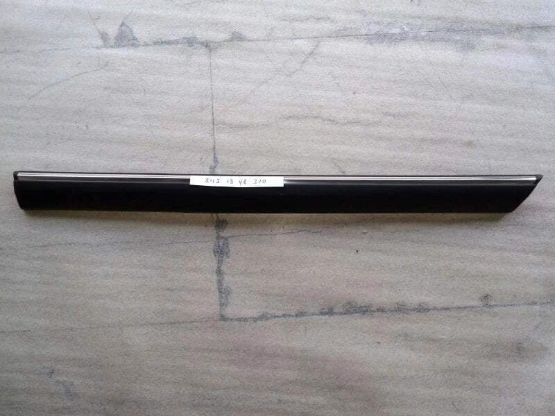 BMW ORIGINAL NEW Moulding Fender Rear Right E23 until 9/82 