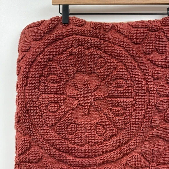 Pottery Barn Textured Floral Woven Pillow Cover Boho Decor Burgundy Red 22"x22" - Image 2 of 4